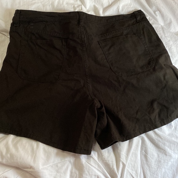 Short - Picture 4 of 13